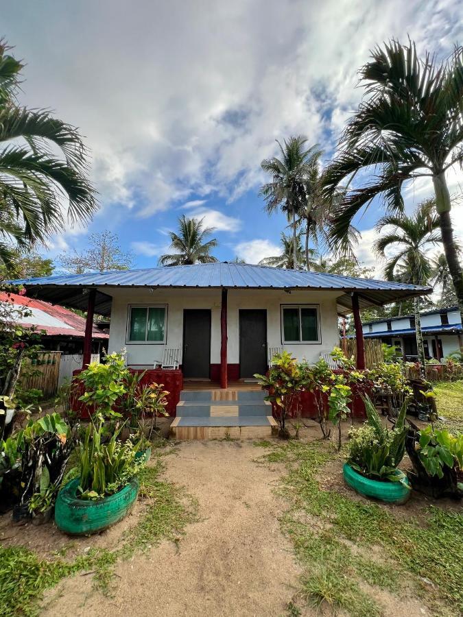 希尔米娜海滩小屋宾馆 沙璜 外观 照片